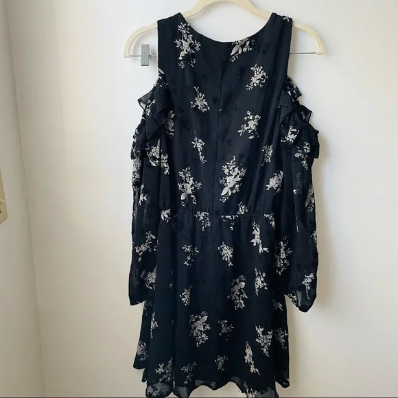 Maurices Open Shoulder Floral Mini Dress - Picture 4 of 4